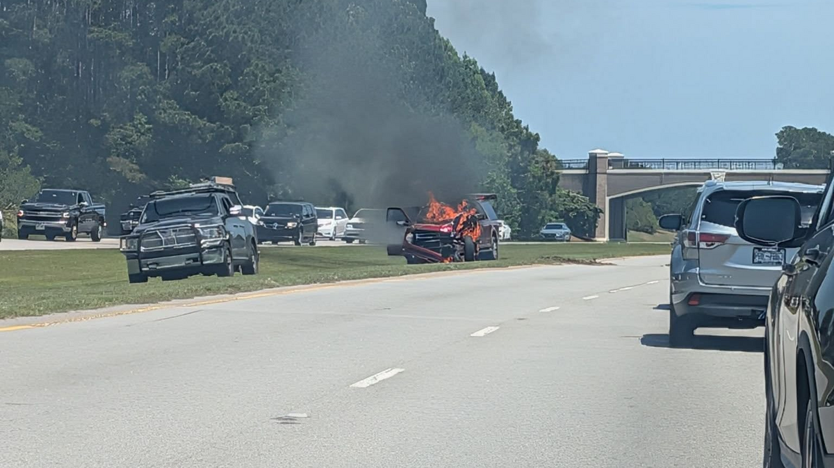 Car crash blocks US 278 lanes near Bluffton, South Carolina